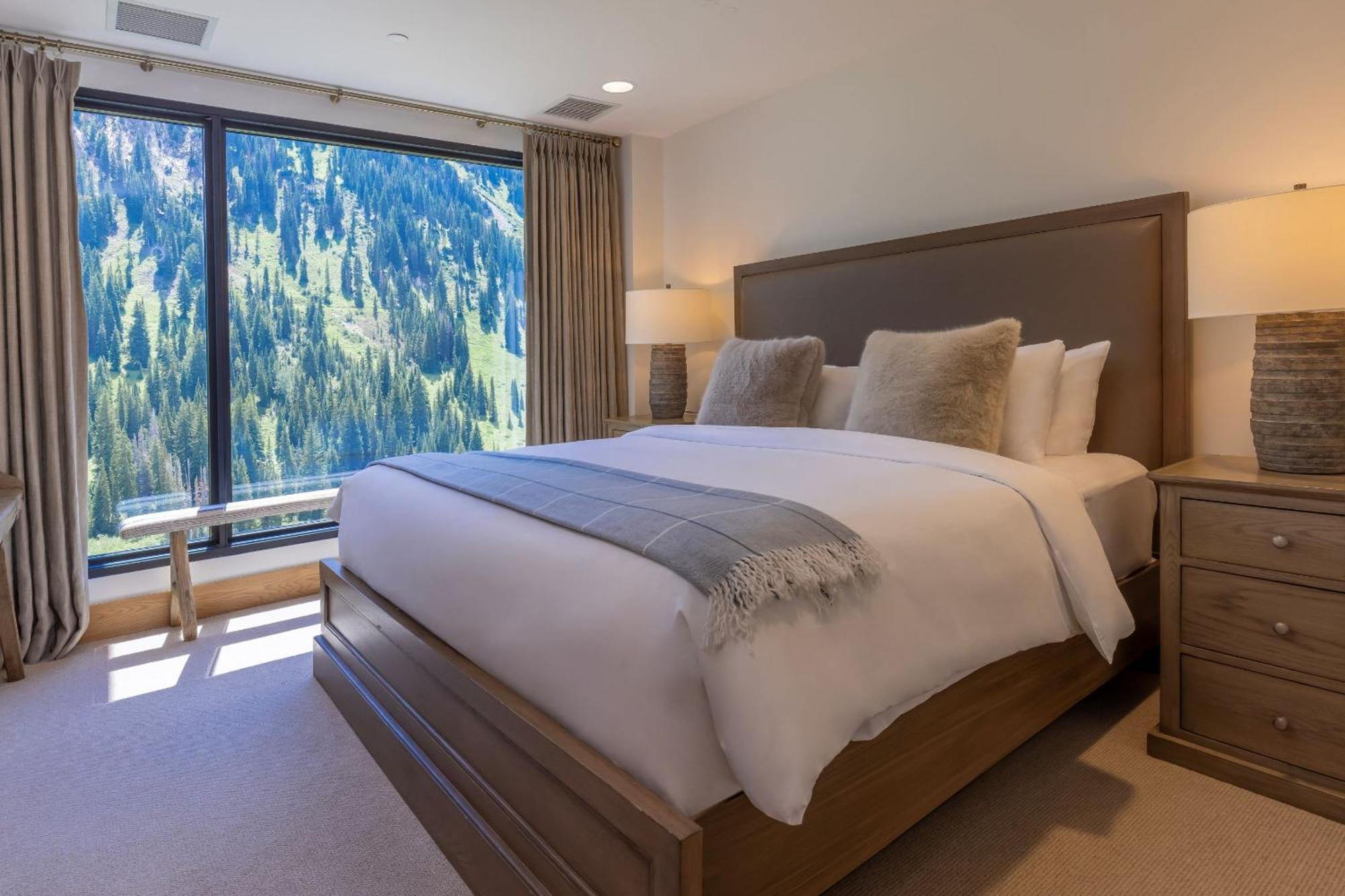 The Snowpine Lodge *