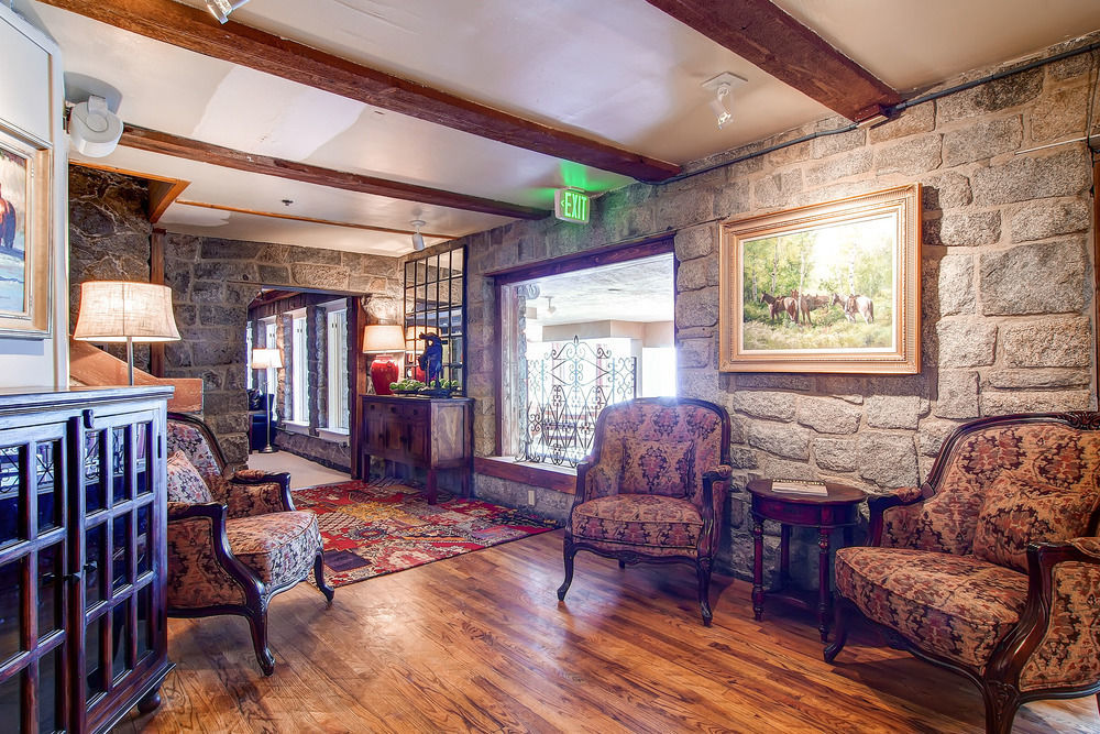 Lodge The Snowpine Alta